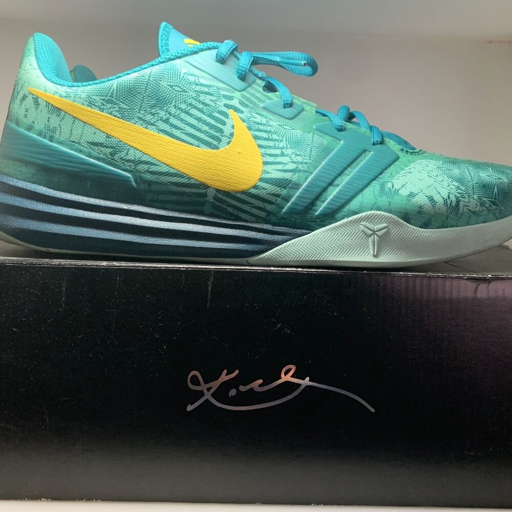Nike KB Mentality “Easter” Size 13 Kobe Artisan Teal/Yellow/Grn Men's 704942-300